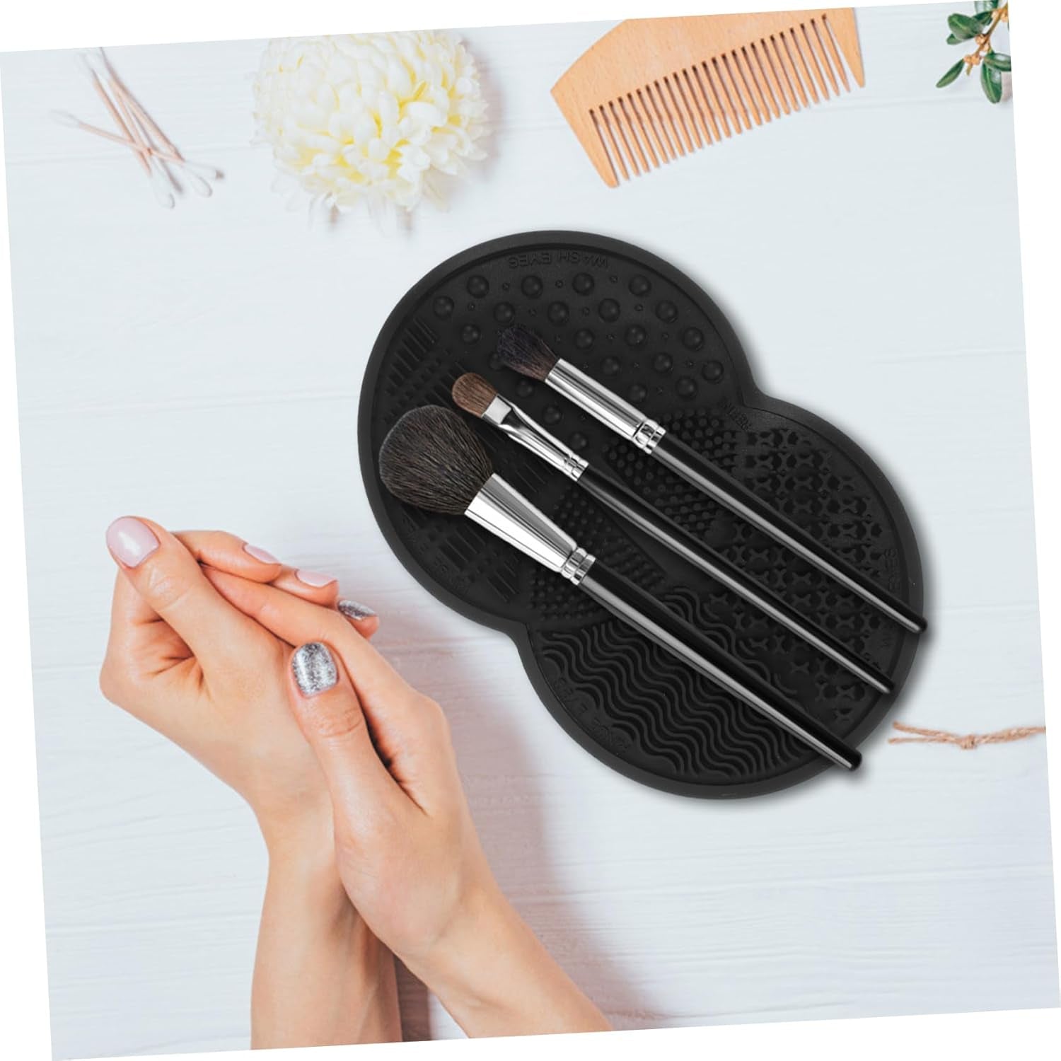 Makeup Brush Cleaner Silicone Brush Cleaning Pad Makeup Tool Cleaning Pad Makeup Tool Cleaner Pad Makeup Brush Cleaning Pad Cleaning Bowl Make Up